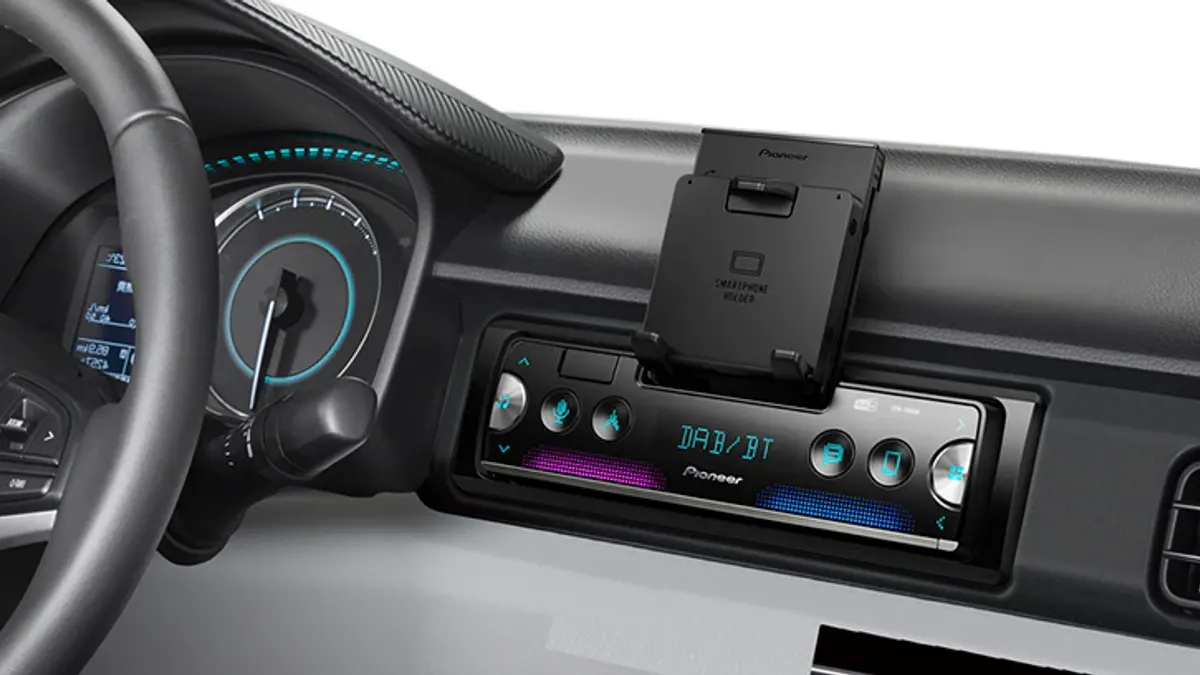 Pioneer SPH-20DAB – dodatni pogled 2